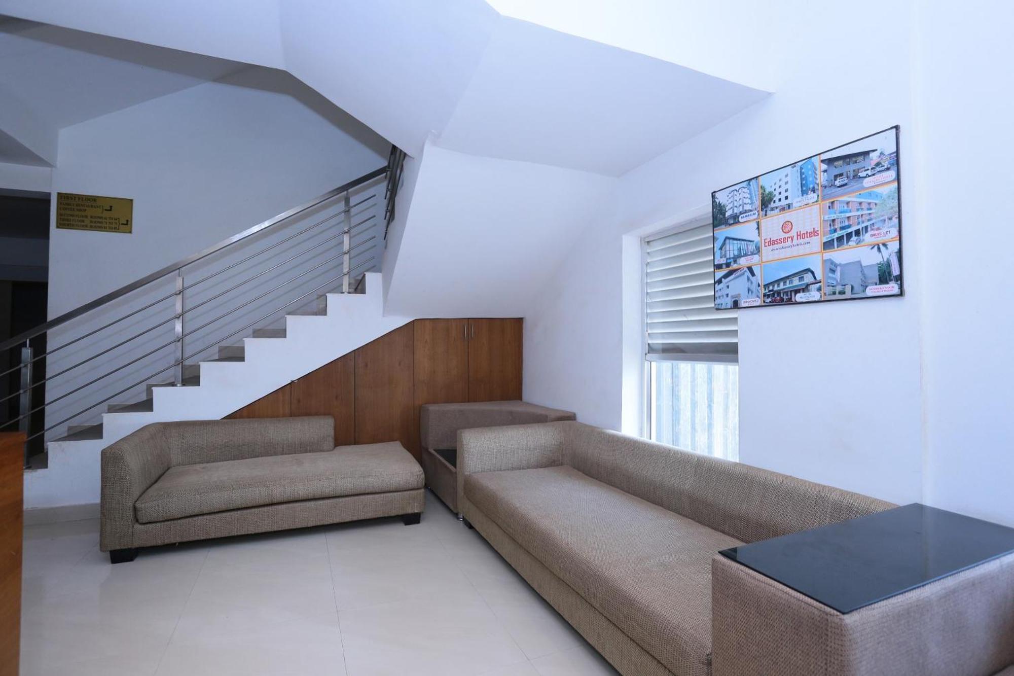 Super Townhouse Prince Palace Thiruvananthapuram Exteriér fotografie